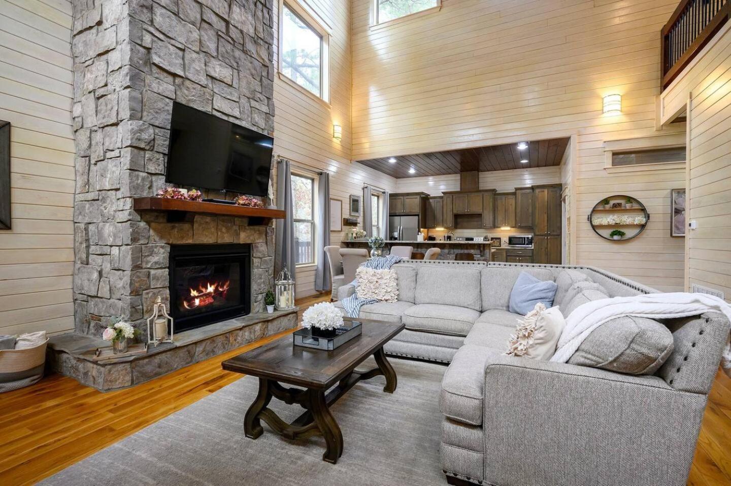 Merlot Mountain By The Cohost Company Broken Bow Exterior photo